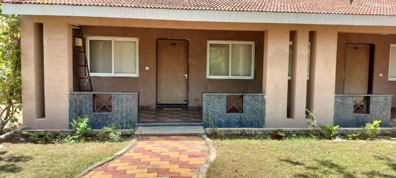 Nisarg Resort Jabalpur Exterior foto
